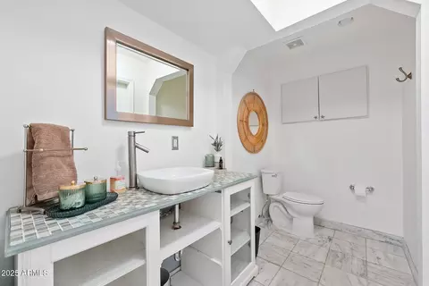 4135 N 33rd St, Phoenix, AZ 85018 photo 13