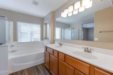 3865 E Santa Fe Ln, Gilbert, AZ 85297 photo 14