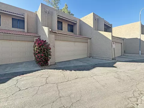 7324 N 44th Dr, Glendale, AZ 85301