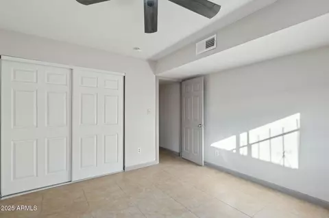 2227 E Catalina Dr, Phoenix, AZ 85016 photo 9