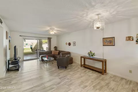 454 S 77th St, Mesa, AZ 85208 photo 3