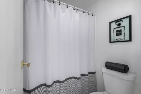 1913 E Sandra Ter, Phoenix, AZ 85022 photo 17