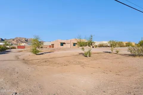 274 E Mckellips Blvd, Apache Junction, AZ 85119