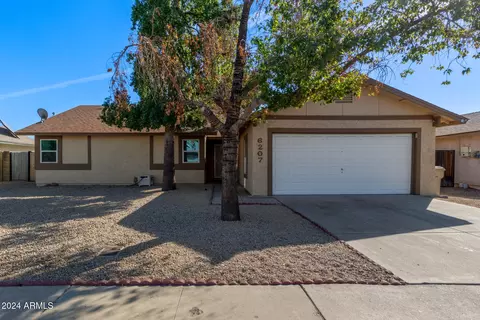 6207 W Acoma Dr, Glendale, AZ 85306
