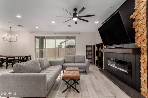 646 S Jacana Ln, Gilbert, AZ 85296 photo 9