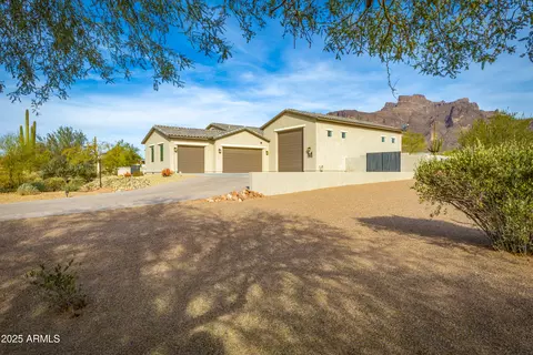 605 N Star Ct, Apache Junction, AZ 85119 photo 3