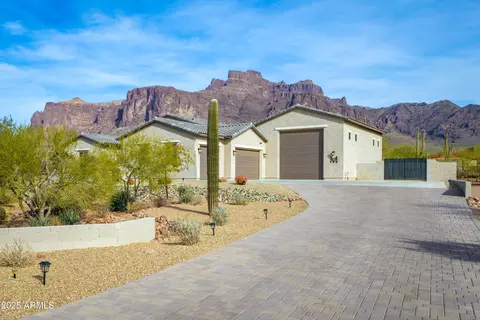 605 N Star Ct, Apache Junction, AZ 85119 photo 2