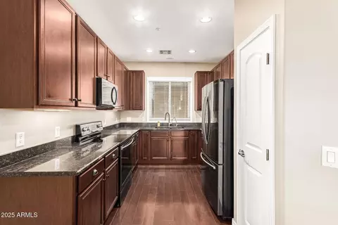 Kitchen - 4095 E Jasper Dr, Gilbert, AZ 85296 photo 1 of 4