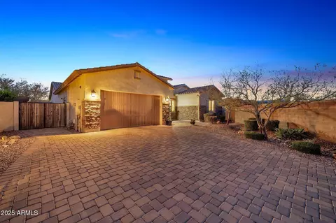 9825 W Desert Elm Ln, Peoria, AZ 85383