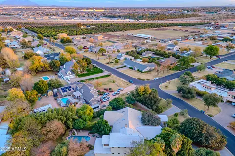 View/Area - 2124 E Virginia St, Mesa, AZ 85213 photo 4 of 6