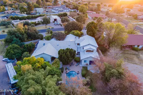 View/Area - 2124 E Virginia St, Mesa, AZ 85213 photo 3 of 6