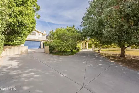 Exterior - 2124 E Virginia St, Mesa, AZ 85213 photo 4 of 16