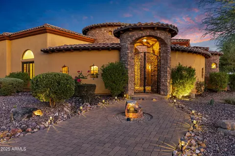 3257 N Piedra Cir, Mesa, AZ 85207