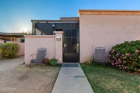 5984 W Augusta Ave, Glendale, AZ 85301
