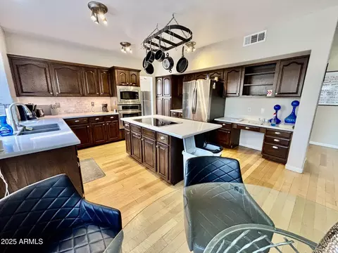Kitchen - 938 W Iris Dr, Gilbert, AZ 85233 photo 2 of 4