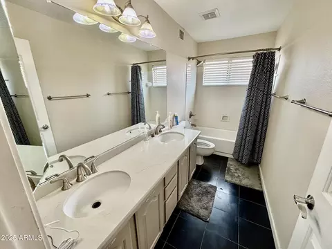 Bath - 938 W Iris Dr, Gilbert, AZ 85233 photo 4 of 5