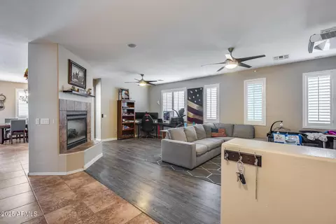1323 E Frances Ln, Gilbert, AZ 85295 photo 2