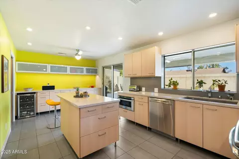 2856 E Cochise Rd, Phoenix, AZ 85028
