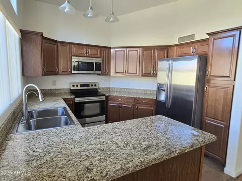 Kitchen - 1314 E Helena Dr, Phoenix, AZ 85022 photo 4 of 4