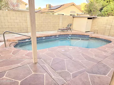 Exterior - 1314 E Helena Dr, Phoenix, AZ 85022 photo 4 of 8