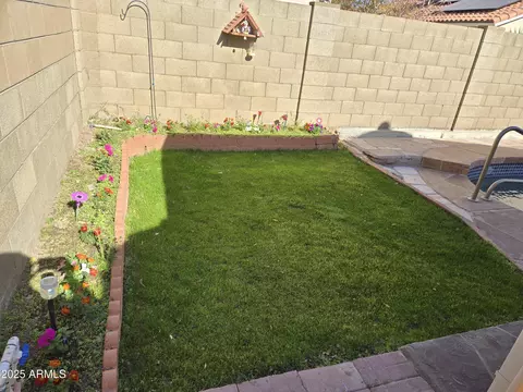 Exterior - 1314 E Helena Dr, Phoenix, AZ 85022 photo 8 of 8