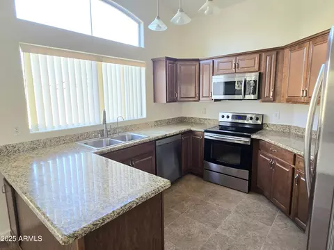 Kitchen - 1314 E Helena Dr, Phoenix, AZ 85022 photo 2 of 4