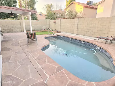 Exterior - 1314 E Helena Dr, Phoenix, AZ 85022 photo 6 of 8