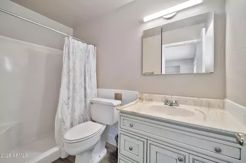 Bath - 2745 W Michelle Dr, Phoenix, AZ 85053 photo 2 of 3