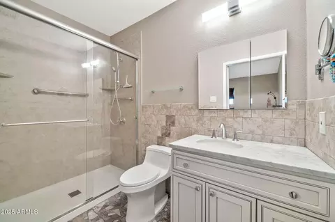 Bath - 2745 W Michelle Dr, Phoenix, AZ 85053 photo 1 of 3