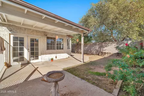 Exterior - 2745 W Michelle Dr, Phoenix, AZ 85053 photo 2 of 7