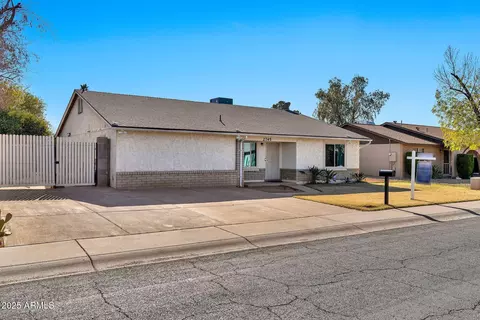 Other - 2745 W Michelle Dr, Phoenix, AZ 85053 photo 2 of 15