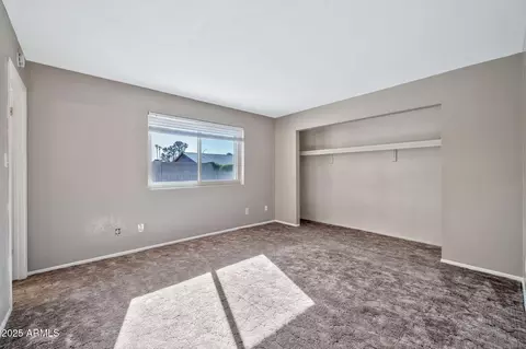 Bedroom - 2745 W Michelle Dr, Phoenix, AZ 85053 photo 5 of 10