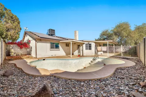 Exterior - 2745 W Michelle Dr, Phoenix, AZ 85053 photo 1 of 7