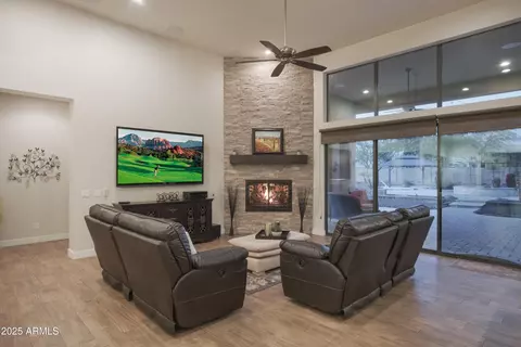 39005 N 11th Ave, Phoenix, AZ 85086 photo 5