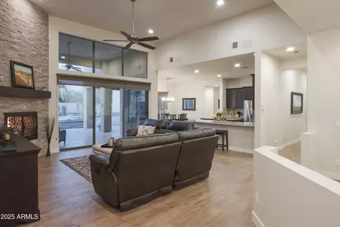 39005 N 11th Ave, Phoenix, AZ 85086 photo 6