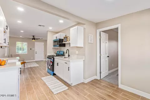 1830 N 37th Dr, Phoenix, AZ 85009 photo 11