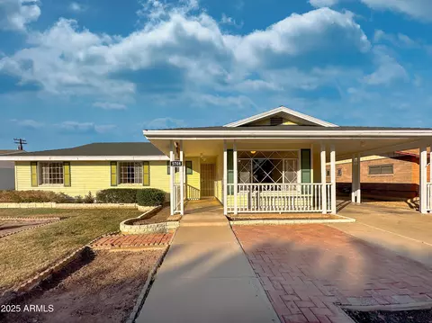 5708 W Belmont Ave, Glendale, AZ 85301