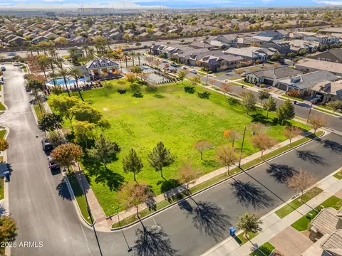 View/Area - 10307 E Nopal Ave, Mesa, AZ 85209 photo 10 of 11