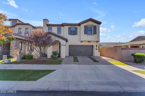 Exterior - 10307 E Nopal Ave, Mesa, AZ 85209 photo 3 of 17