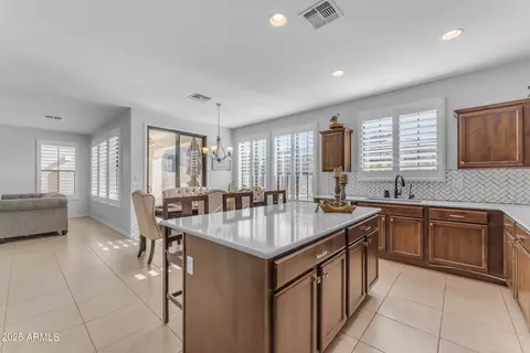 Kitchen - 10307 E Nopal Ave, Mesa, AZ 85209 photo 10 of 10