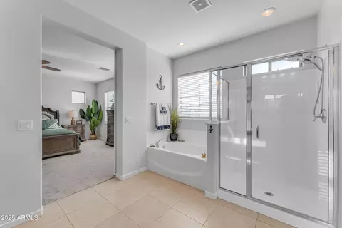 Bath - 10307 E Nopal Ave, Mesa, AZ 85209 photo 1 of 2