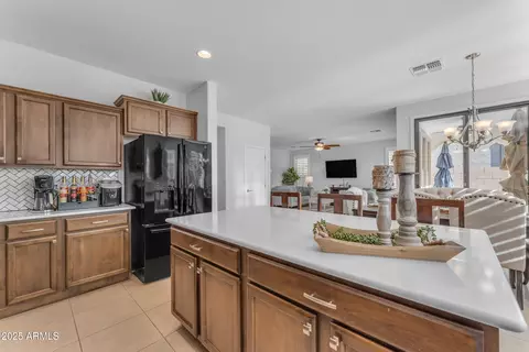 Kitchen - 10307 E Nopal Ave, Mesa, AZ 85209 photo 3 of 10