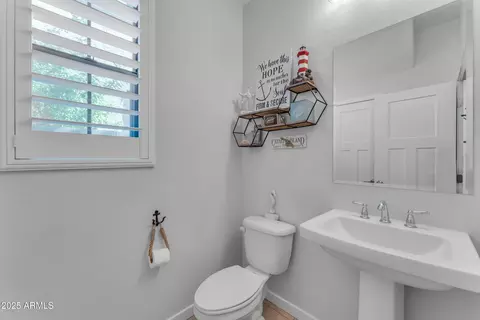 Entry Way - 10307 E Nopal Ave, Mesa, AZ 85209 photo 3 of 5