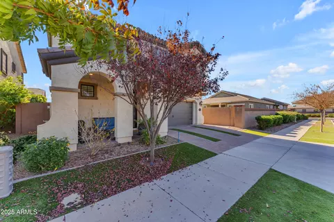 Exterior - 10307 E Nopal Ave, Mesa, AZ 85209 photo 2 of 17