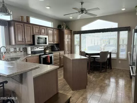 Kitchen - 7750 E Broadway Rd #175, Mesa, AZ 85208 photo 2 of 8