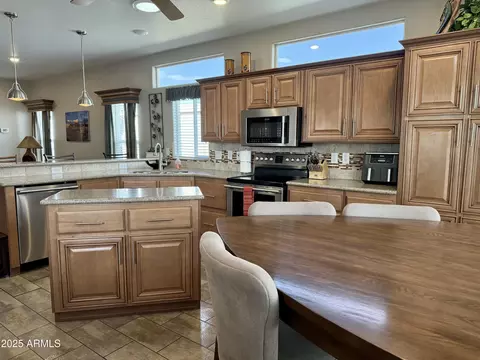 Kitchen - 7750 E Broadway Rd #175, Mesa, AZ 85208 photo 5 of 8