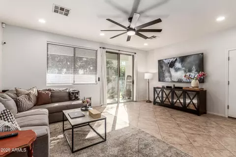 3675 E Parkview Dr, Gilbert, AZ 85295 photo 5