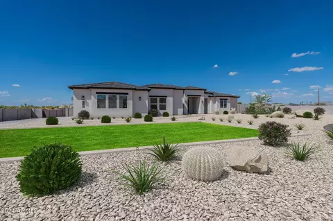 39027 N 6th Dr, Phoenix, AZ 85086