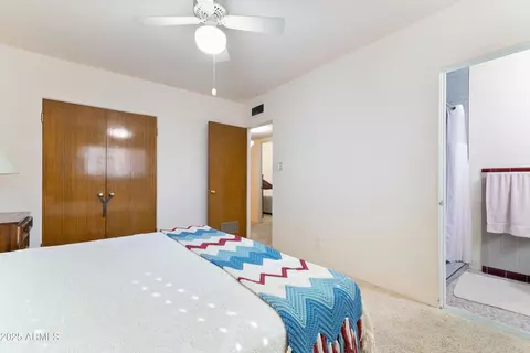 Bedroom - 6850 N 15th Pl, Phoenix, AZ 85014 photo 4 of 6