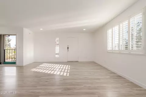 812 E Joan De Arc Ave, Phoenix, AZ 85022 photo 8